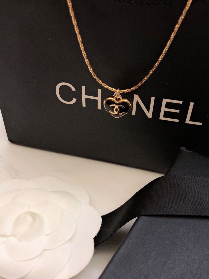 Ch**el necklaces